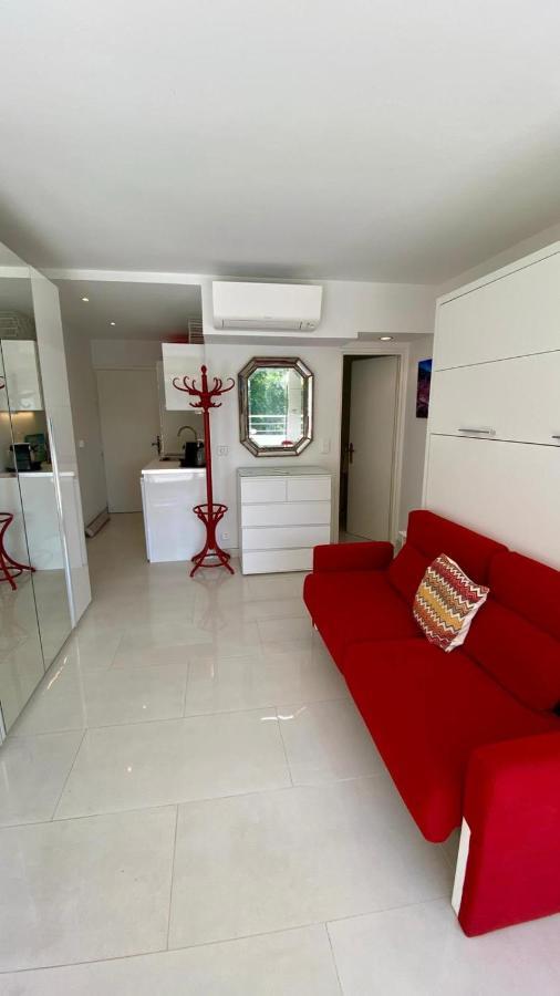 Charming Studio With Pool In Saint Tropez Apartman Kültér fotó
