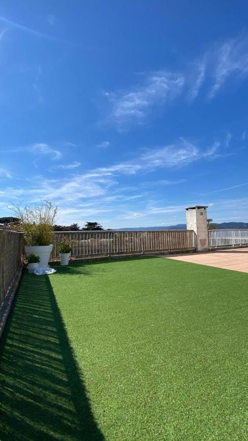 Charming Studio With Pool In Saint Tropez Apartman Kültér fotó