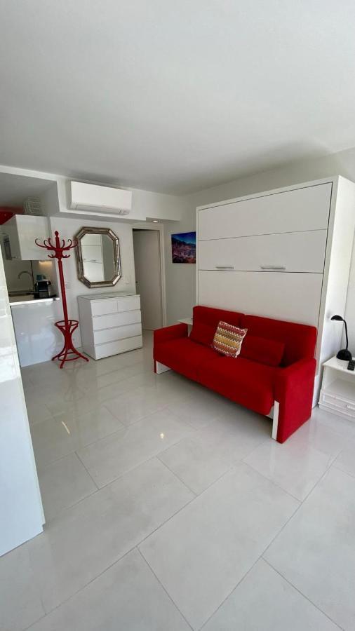 Charming Studio With Pool In Saint Tropez Apartman Kültér fotó